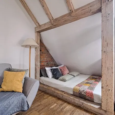 Urbannestgroup - Old Town - Stare Miasto - Freta 5 Warsaw